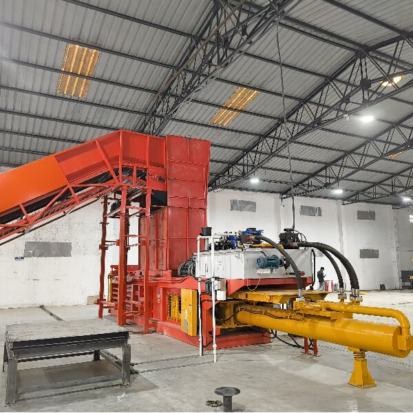 NKW220BD Wasted Tyre Baler